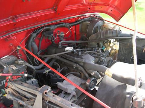 1992 Jeep Wrangler Engine Compartment