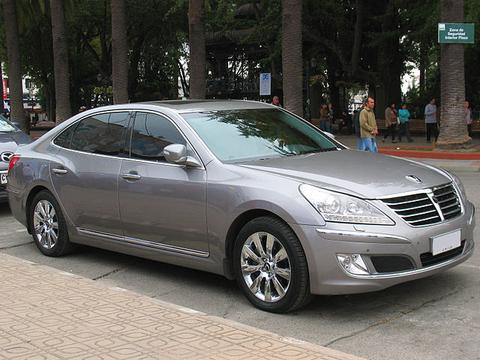 <a href="https://commons.wikimedia.org/w/index.php?curid=34575306" target="_blank">By order_242 from Chile - Hyundai Equus VS 460 GLS 2013, CC BY-SA 2.0</a>