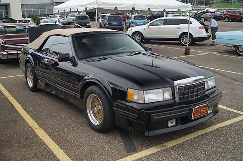 <a href="https://commons.wikimedia.org/w/index.php?curid=69257569" target="_blank">By Greg Gjerdingen from Willmar, USA - 1989 Lincoln Continental Mark VII, CC BY 2.0</a>